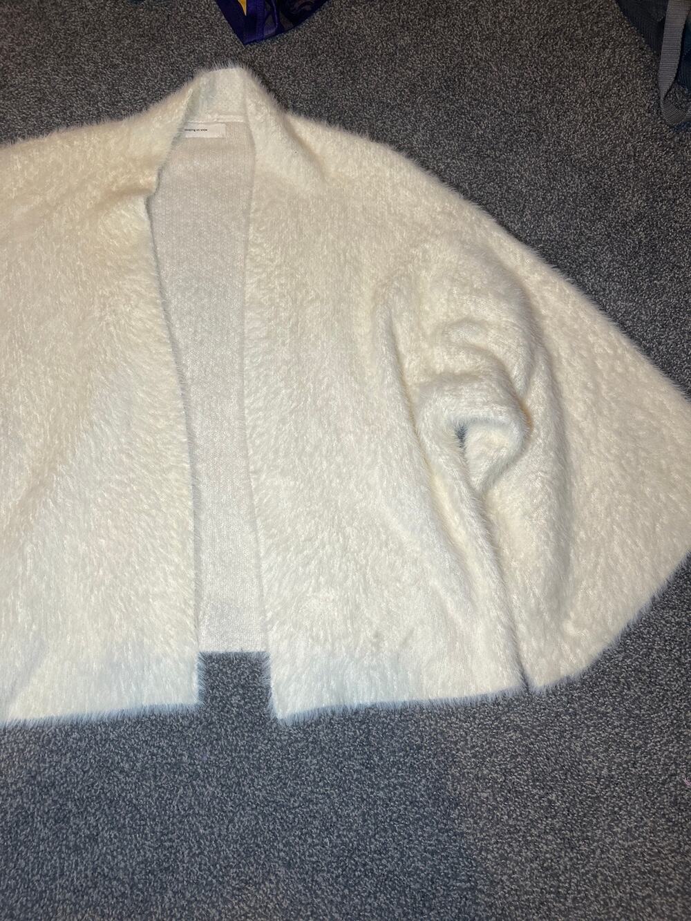 Sleeping in snow by anthropology size medium fuzzy cozy cardigan white